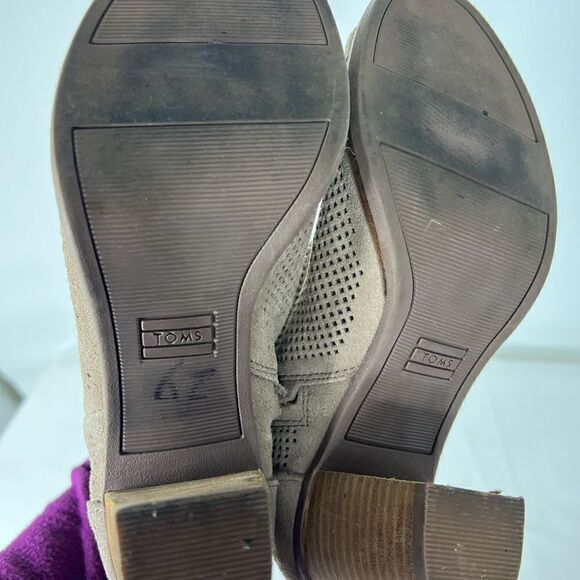 Tom’s | Heeled Boots Size 7.5 - Picture 6 of 7